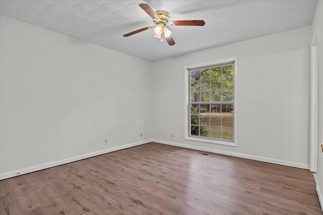 954 Dogwood Dr, New Johnsonville, TN 37134 - photo 32