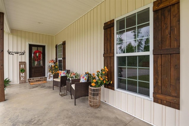 3571 Old Blacktop Rd, Mc Ewen, TN 37101 - property entrance with a porch