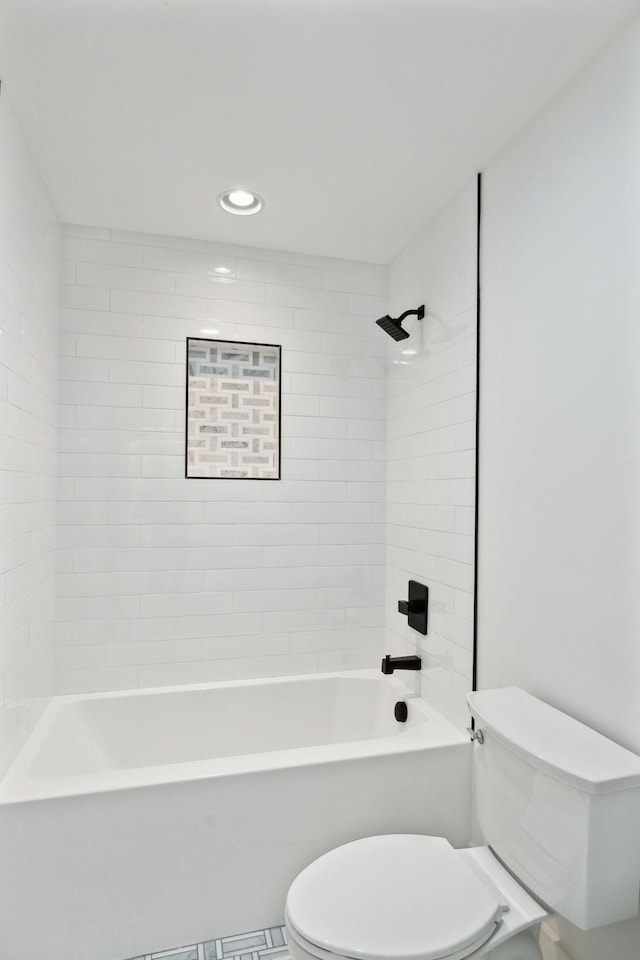 358 Coopertown Rd, Unionville, TN 37180 - bathroom with toilet,  shower combination, and recessed lighting