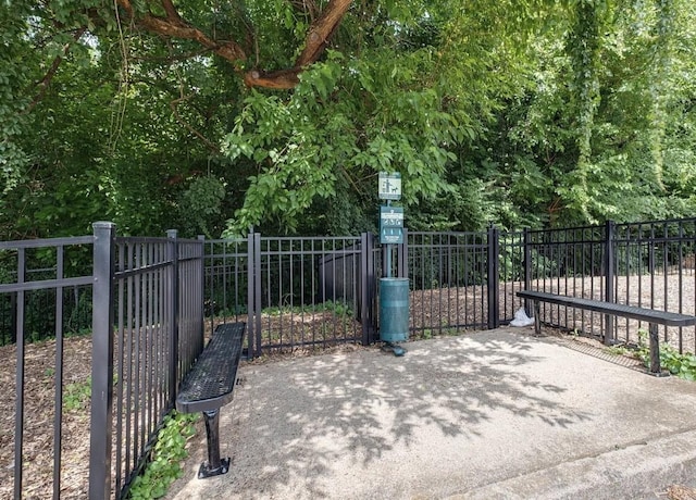 gate featuring fence
