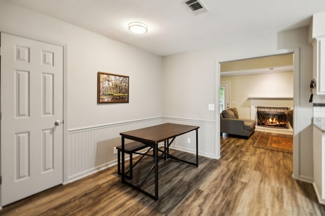 2130 River Chase Dr, Murfreesboro, TN 37128 - hallway with dark wood-style floors and a wainscoted wall