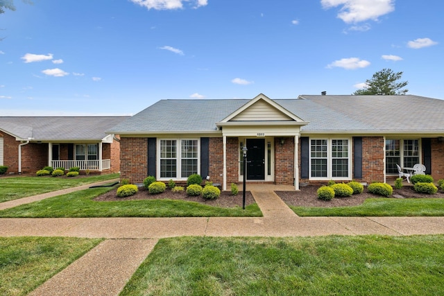 2130 River Chase Dr, Murfreesboro, TN 37128 - view of front of property with brick siding and a front lawn
