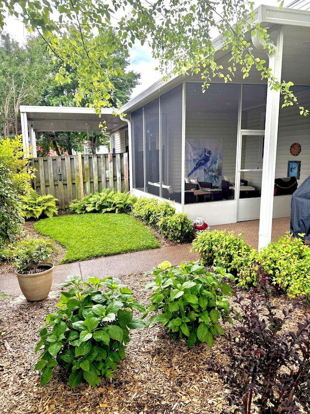 2130 River Chase Dr, Murfreesboro, TN 37128 - view of yard featuring a sunroom and fence
