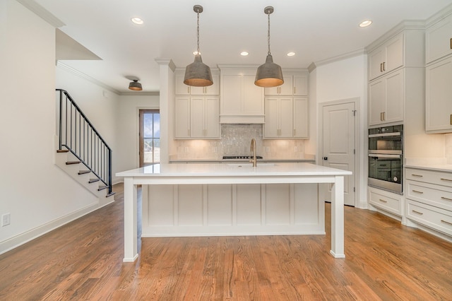 1709 Martha Washington Way, Murfreesboro, TN 37130 - kitchen with double oven, backsplash, light countertops, recessed lighting, and crown molding