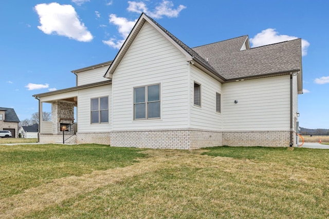1900 Martha Washington Way, Murfreesboro, TN 37130 - view of side of property with a lawn and a shingled roof