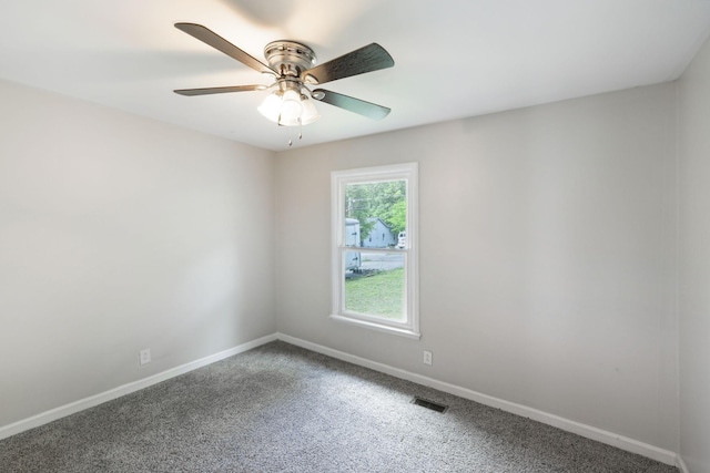 932 Circle Dr, Springfield, TN 37172 - unfurnished room featuring baseboards, carpet floors, and a ceiling fan