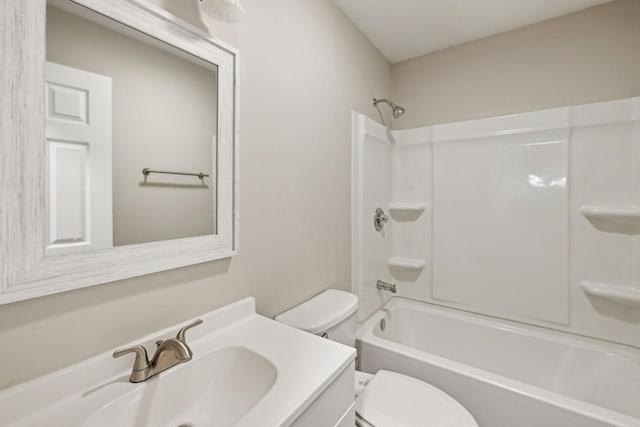 932 Circle Dr, Springfield, TN 37172 - full bath featuring toilet, vanity, and shower / bath combination