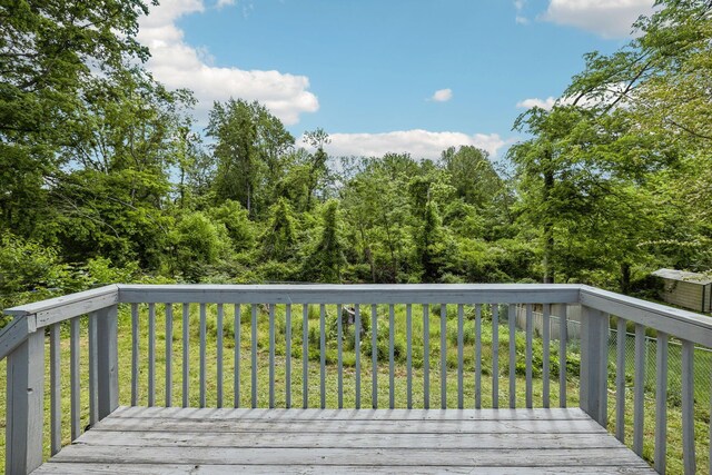 932 Circle Dr, Springfield, TN 37172 - wooden deck with a yard