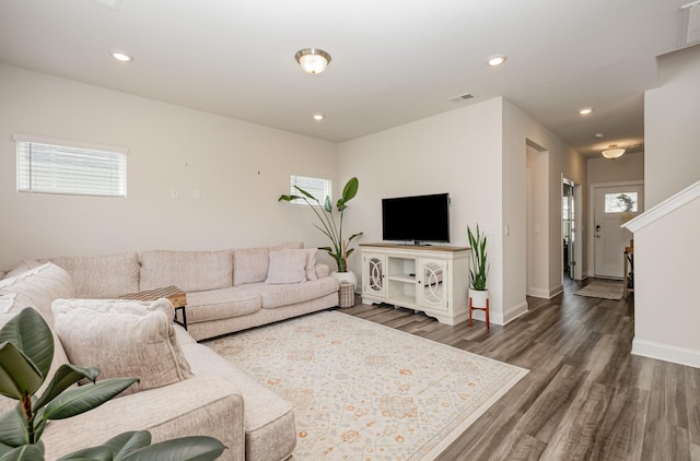 1063 Holland Ridge Way, Lebanon, TN 37090 - living room featuring wood finished floors, baseboards, and recessed lighting