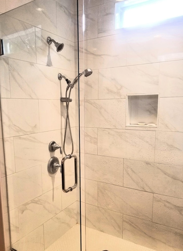 501 Wright Branch Cv, Hermitage, TN 37076 - bathroom with a stall shower