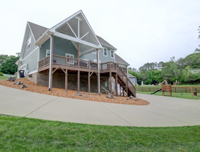 864 S Ridge Trl, Clarksville, TN 37043 - back of property featuring a deck and stairway