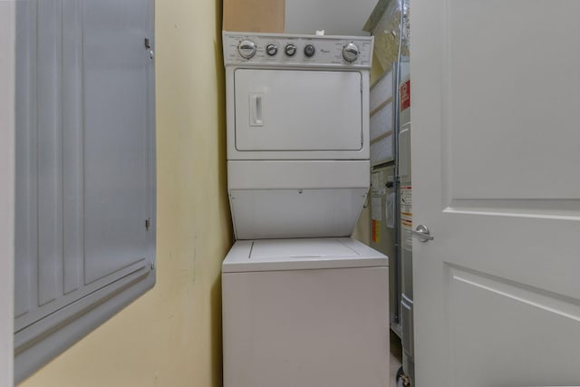 1410 Hurley Dr Unit 103, Sevierville, TN 37862 - washroom featuring estacked washer and dryer