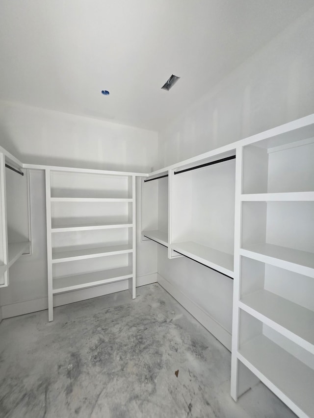 view of spacious closet