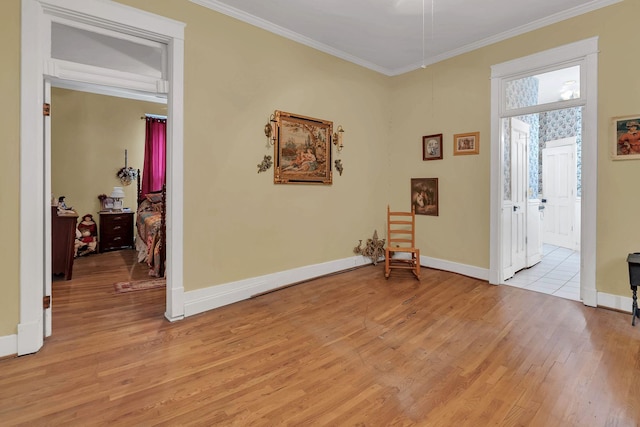 2033 Carters Creek Pike, Franklin, TN 37064 - sitting room featuring ornamental molding, light wood-style flooring, and baseboards