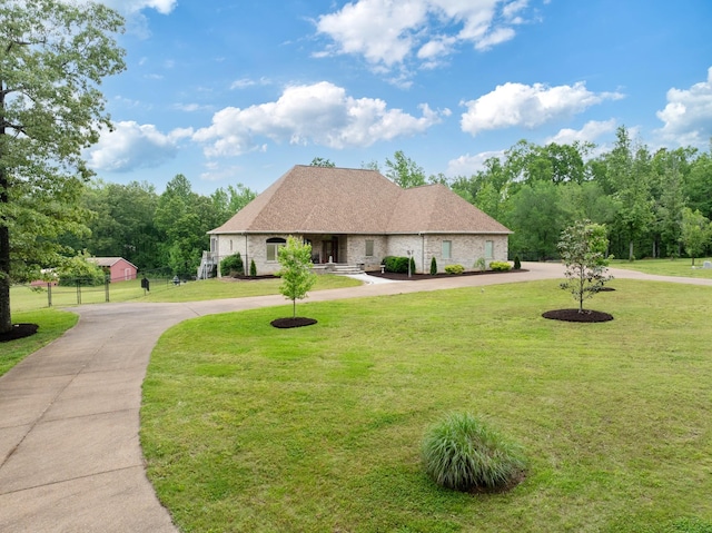575 Homestead Ln, Henderson, TN 38340 - view of front of home featuring curved driveway
