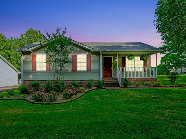 100 Oak Ave, Dickson, TN 37055 - single story home featuring a porch, a front lawn, and a shingled roof