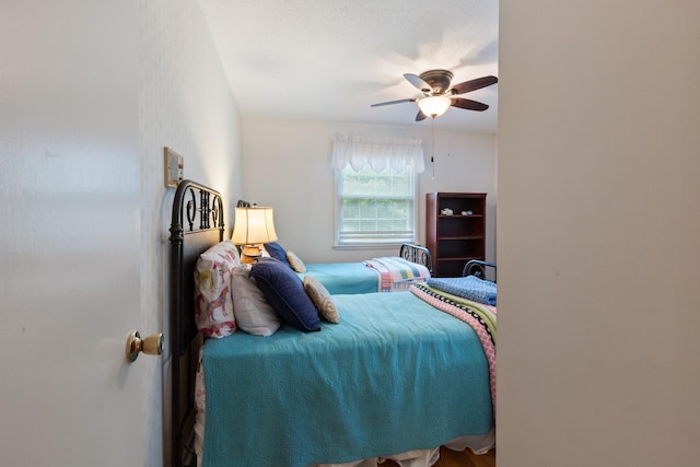 103 Forrest Hills Dr, Dickson, TN 37055 - bedroom featuring ceiling fan