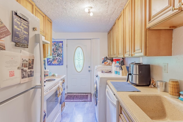 3913 Pickering Ave, Chattanooga, TN 37415 - laundry room with a textured ceiling