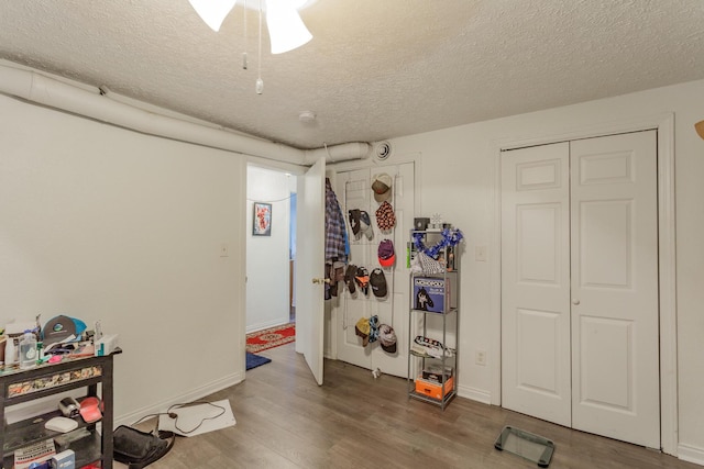3913 Pickering Ave, Chattanooga, TN 37415 - miscellaneous room featuring a textured ceiling and wood finished floors