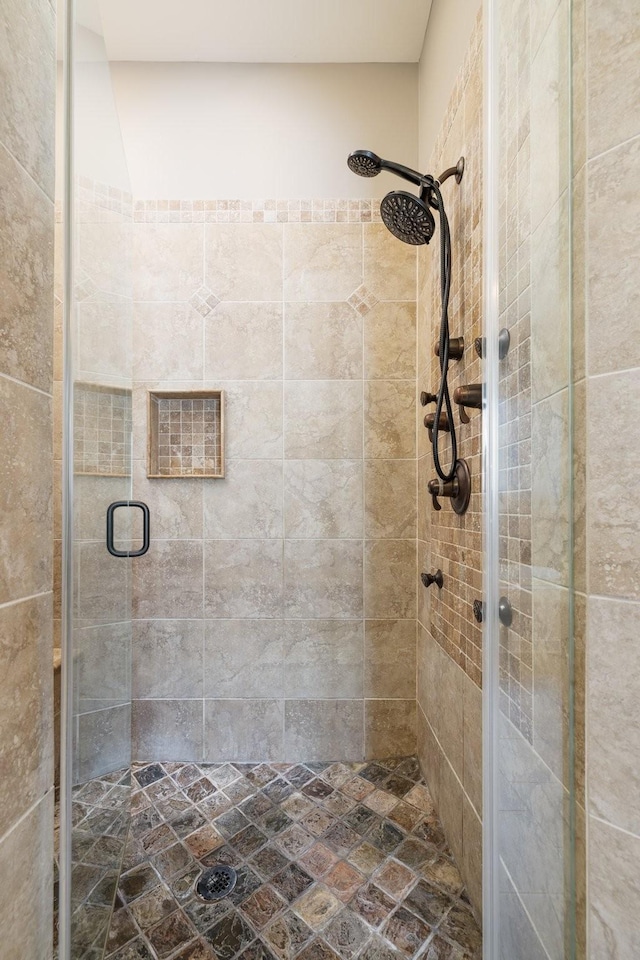 109 Allenhurst Cir, Franklin, TN 37067 - bathroom featuring a stall shower