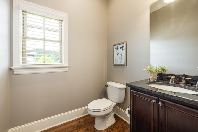 109 Allenhurst Cir, Franklin, TN 37067 - half bath featuring baseboards, vanity, wood finished floors, and toilet
