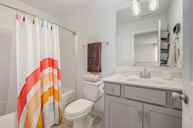 706 Hahn Ct, Lebanon, TN 37087 - bathroom with shower / tub combo, toilet, and vanity