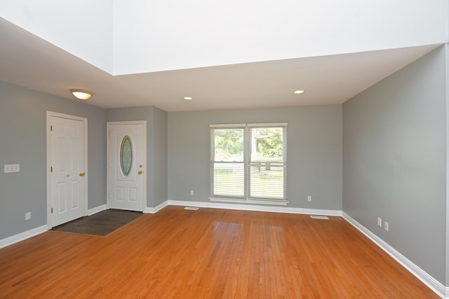 349 Marrell St, Gallatin, TN 37066 - entrance foyer featuring baseboards, wood finished floors, and recessed lighting