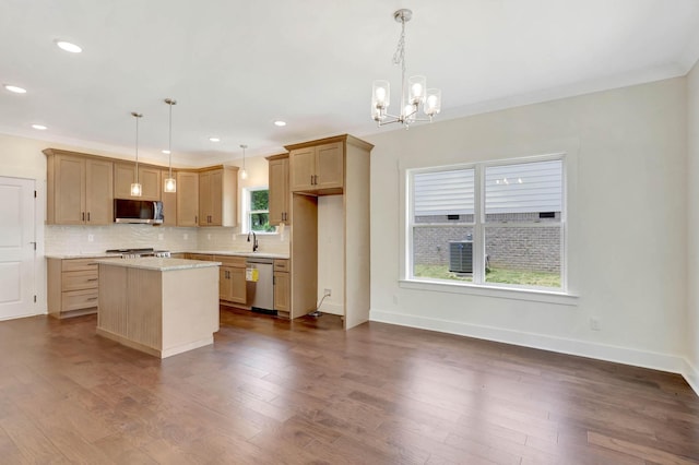 7387 Gamble Rd Lot # 4, Georgetown, TN 37336 - kitchen with appliances with stainless steel finishes, a sink, backsplash, dark wood-style flooring, and recessed lighting