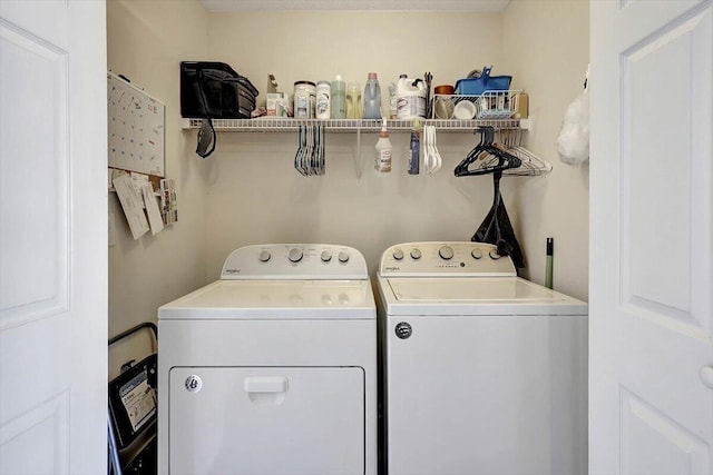 39 Middlebrook Dr, Cartersville, GA 30120 - laundry room featuring independent washer and dryer