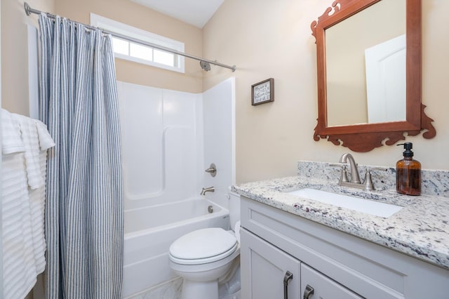 105 Bowwater Pl, Gallatin, TN 37066 - full bathroom featuring vanity, shower / bath combo with shower curtain, and toilet
