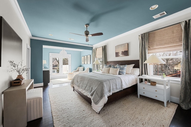 bedroom with ornamental molding, wood finished floors, baseboards, recessed lighting, and a ceiling fan