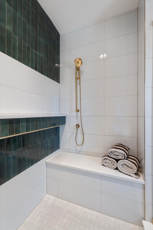 1908 Beechwood Ave, Nashville, TN 37212 - bathroom featuring a tile shower