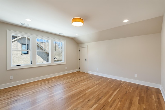 1908 Beechwood Ave, Nashville, TN 37212 - bonus room featuring light wood-type flooring, baseboards, vaulted ceiling, and recessed lighting