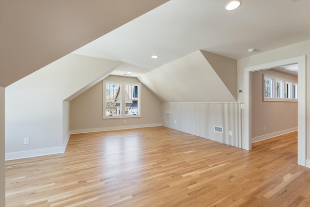 1908 Beechwood Ave, Nashville, TN 37212 - bonus room with light wood-style flooring, baseboards, vaulted ceiling, and recessed lighting