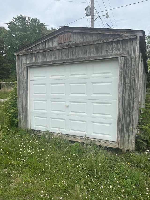 50 Tanglewood Ln, Paris, TN 38242
