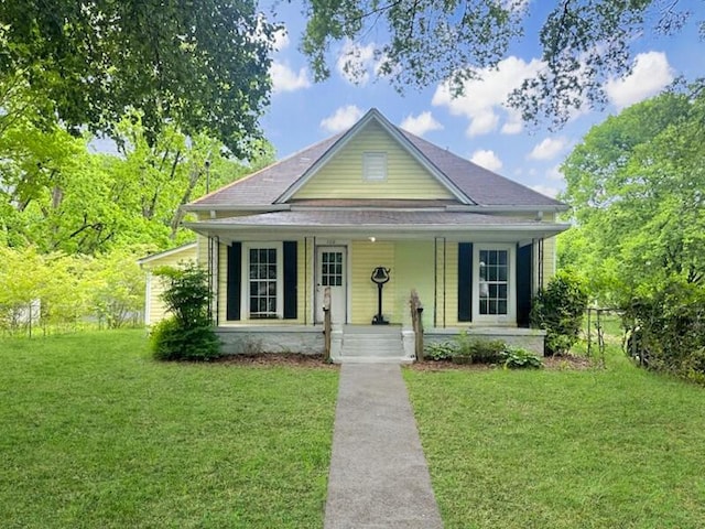 view of front facade with covered porch