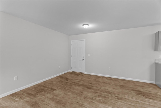 674 Eber Rd, Dalton, GA 30720 - unfurnished room featuring baseboards