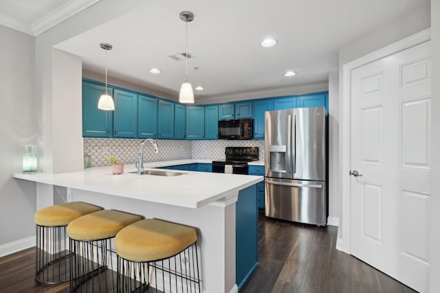3201 Aspen Grove Dr Unit F4, Franklin, TN 37067 - kitchen featuring black appliances, a sink, blue cabinetry, a peninsula, and crown molding
