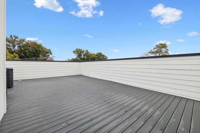 deck with cooling unit