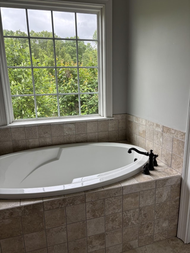 204 Revilo Rd, Leoma, TN 38468 - full bathroom featuring a garden tub