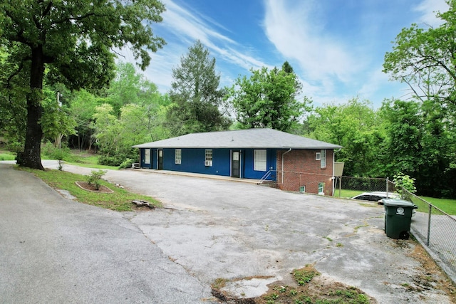 5727 N Morgan Ln, Chattanooga, TN 37415 - photo 2