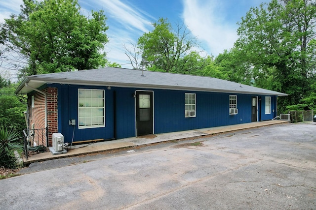 5727 N Morgan Ln, Chattanooga, TN 37415 - photo 1