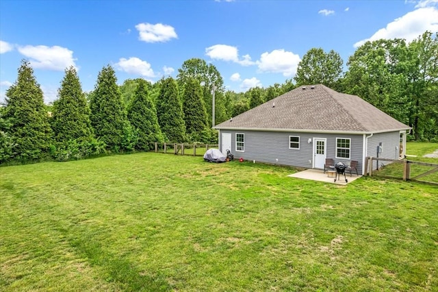 147 Ray Jent Rd, Bethpage, TN 37022 - rear view of property with a patio, a gate, and a shingled roof