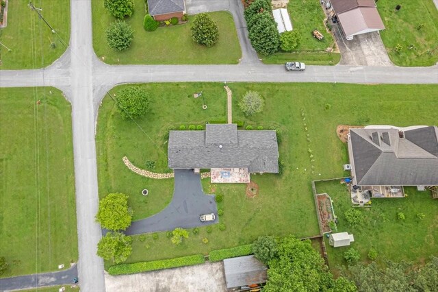 505 Kindel Dr, Decherd, TN 37324 - drone / aerial view