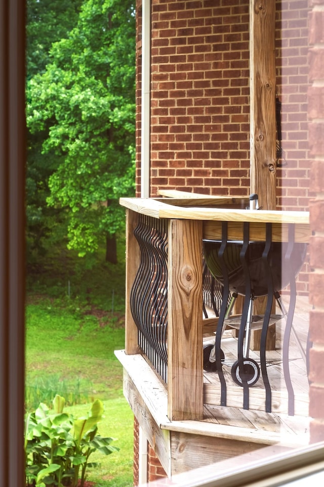 291 Bowling Branch Rd, Cottontown, TN 37048 - detailed view of brick siding