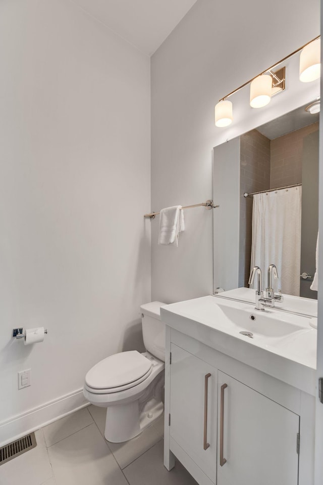 full bath with tile patterned floors, vanity, toilet, a shower with shower curtain, and baseboards