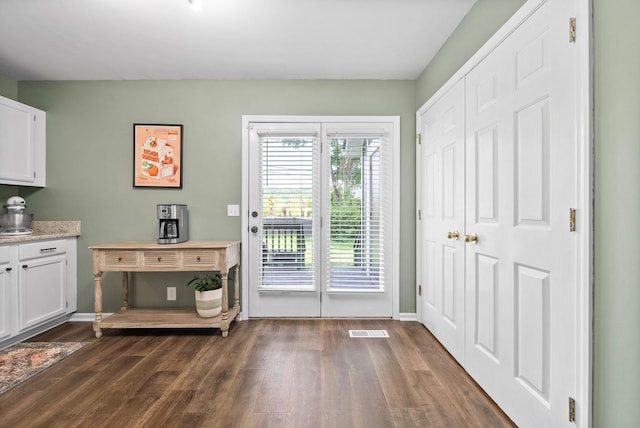 402 Sunvalley W, Nashville, TN 37221 - photo 12