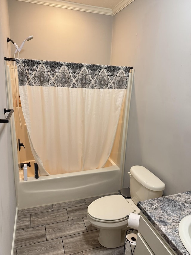 287 Sisk Rd, Winchester, TN 37398 - full bath with vanity, shower / bathtub combination with curtain, ornamental molding, toilet, and wood finish floors