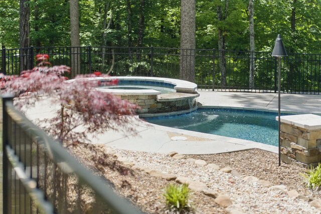3560 Tyree Springs Rd, Hendersonville, TN 37075 - view of pool with fence and a pool with connected hot tub