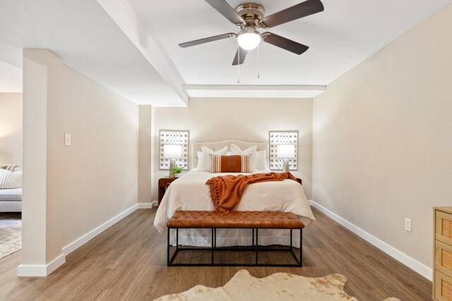 1614 Shady Cir, Lebanon, TN 37087 - bedroom featuring wood finished floors and baseboards